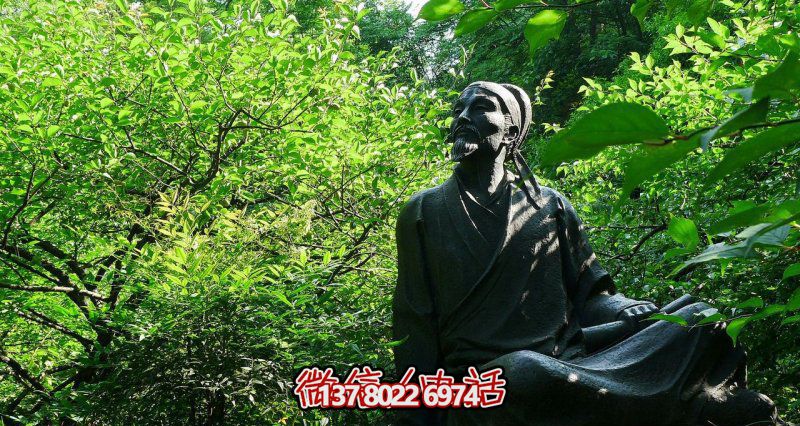 古代名人李白青銅雕塑，讓花園廣場(chǎng)坐擁舊韻