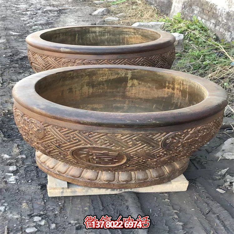 古典庭院魚缸，享受傳統(tǒng)文化的視覺盛宴