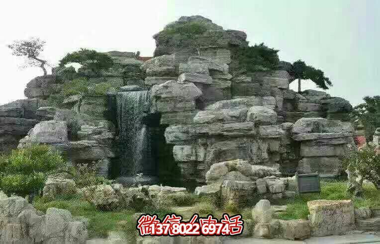 精美的景區(qū)園林，完美的假山流水?dāng)[放