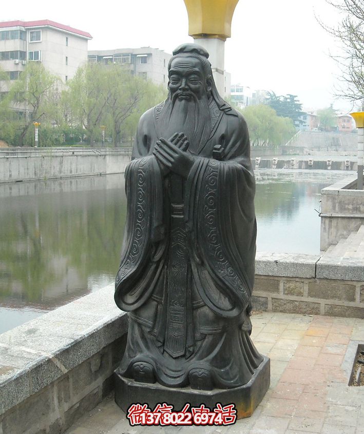 歷史名人雕塑，銅像點綴湖邊公園小區(qū)