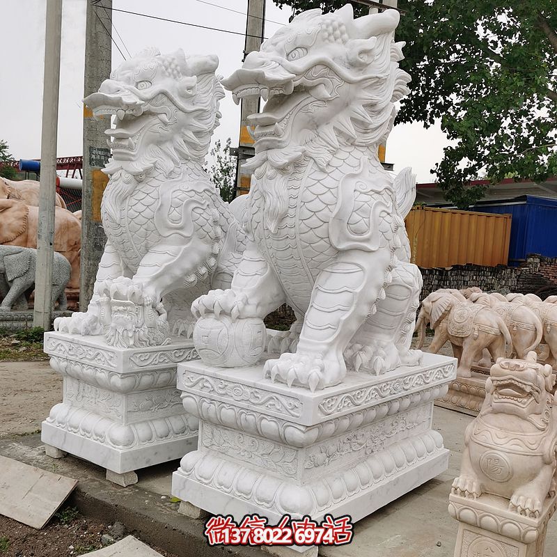 古典漢白玉大型麒麟景觀雕塑，點綴庭院、別墅神秘氣息