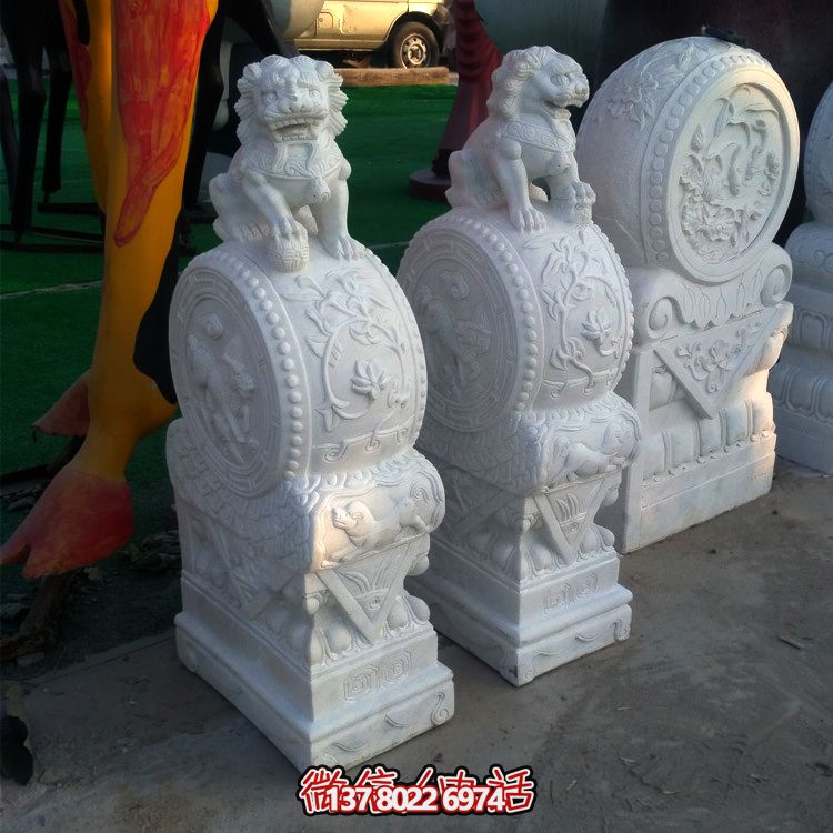 濃縮漢文化，以仿古建筑漢白玉雕塑裝點(diǎn)宮殿門墩